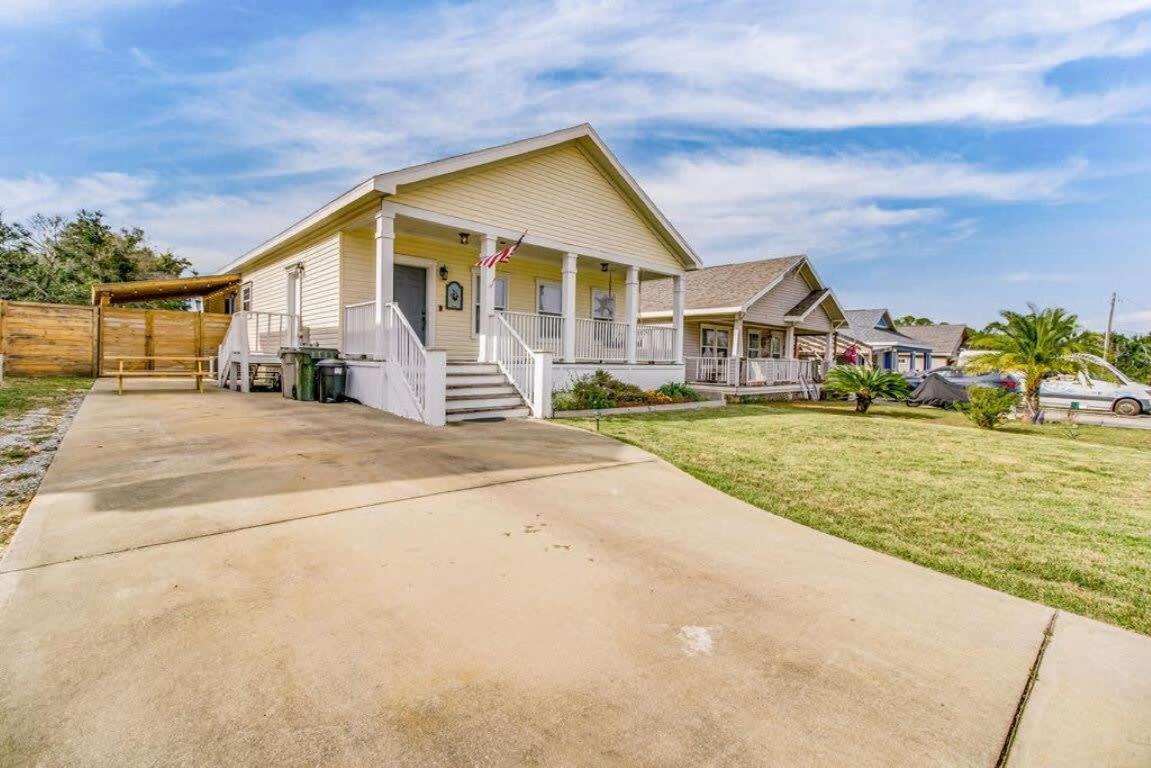 Cam'S Coastal Cottage- Nas Pensacola, Close To Beach ภายนอก รูปภาพ