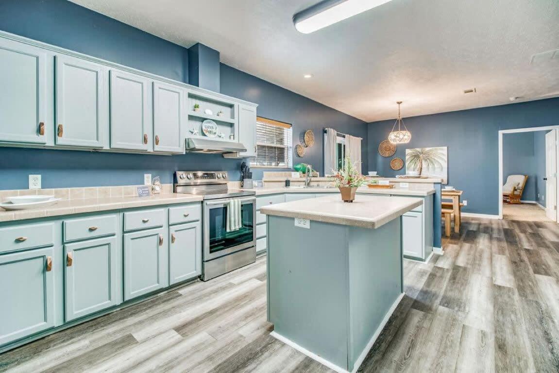 Cam'S Coastal Cottage- Nas Pensacola, Close To Beach ภายนอก รูปภาพ