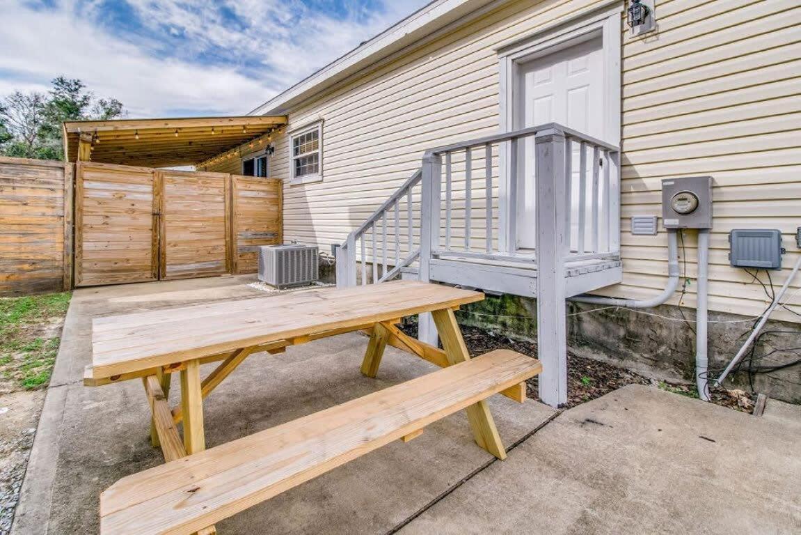Cam'S Coastal Cottage- Nas Pensacola, Close To Beach ภายนอก รูปภาพ